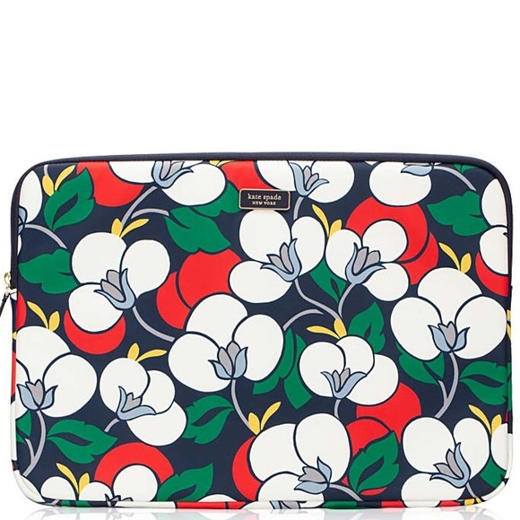 kate spade Handbags - Kate Spade ♠️ NWT Floral Print Laptop Case
